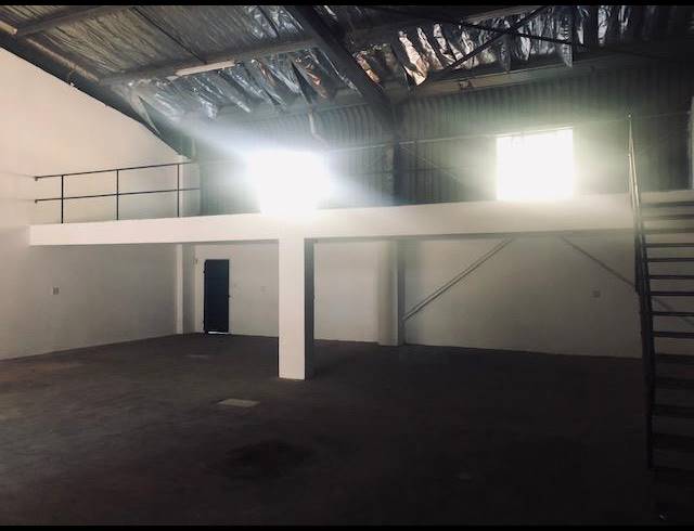 341M² WAREHOUSE TO LET IN BRIARDENE
